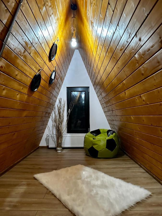 Capu Cîmpului A-Frame Bucovina- Paradis Bucovinean المظهر الخارجي الصورة