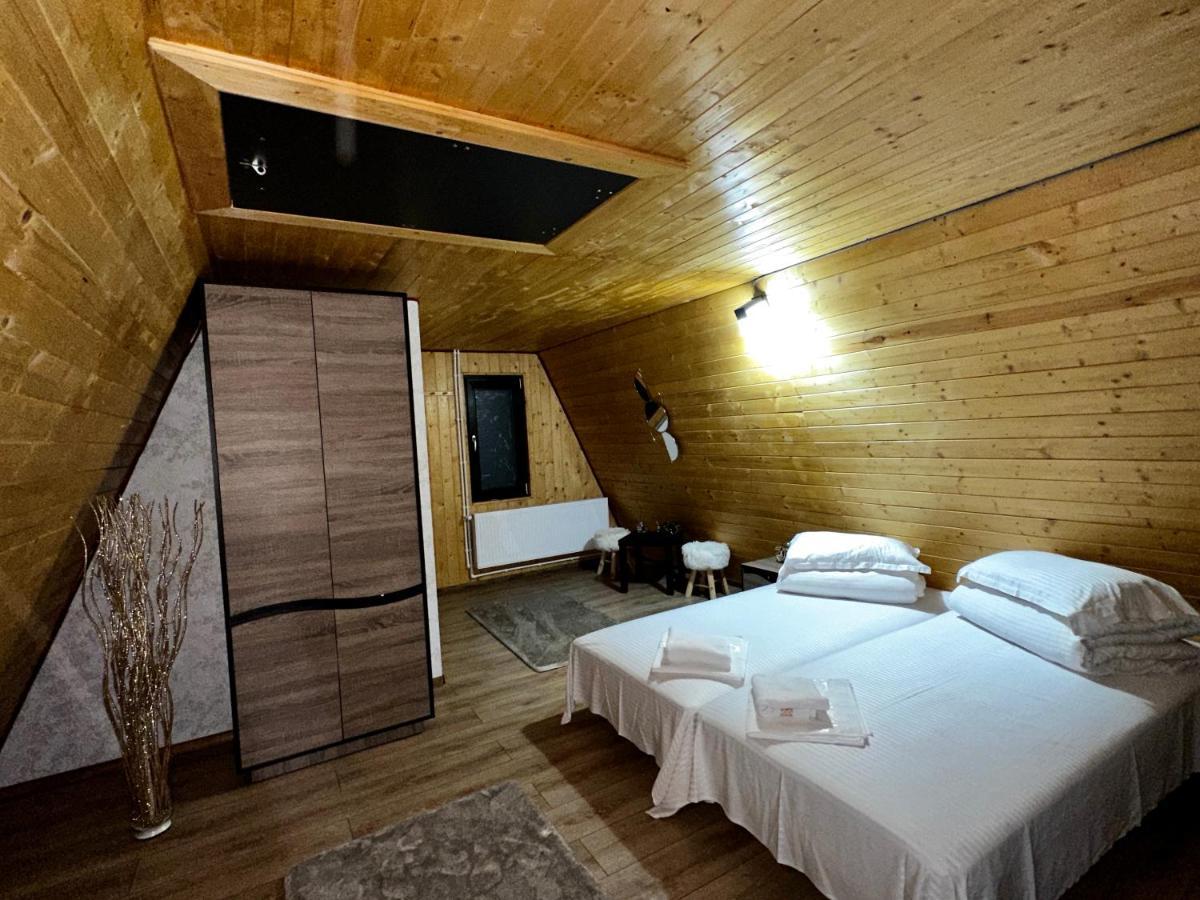 Capu Cîmpului A-Frame Bucovina- Paradis Bucovinean المظهر الخارجي الصورة