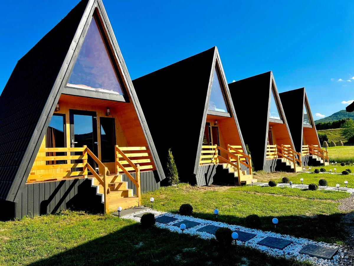 Capu Cîmpului A-Frame Bucovina- Paradis Bucovinean المظهر الخارجي الصورة