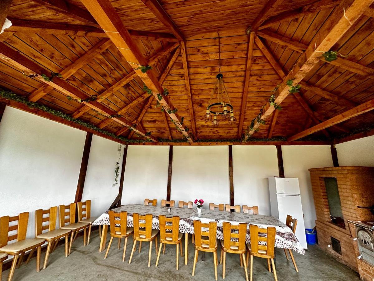 Capu Cîmpului A-Frame Bucovina- Paradis Bucovinean المظهر الخارجي الصورة